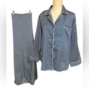 Miss Elaine Blue & White Silky Feel Cotton/Polyester Pajama Set Buttondown L